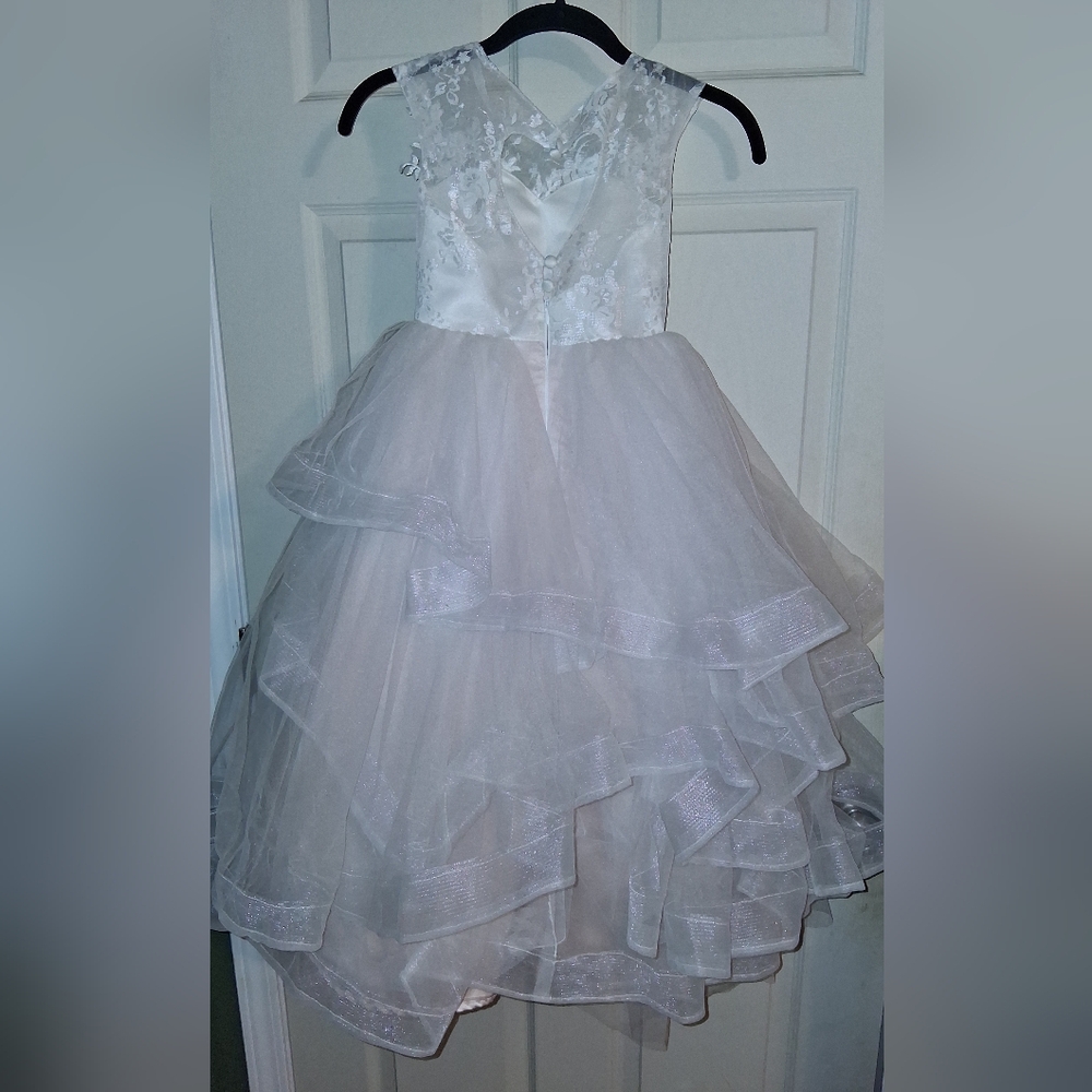 White Floral Appliqué Tulle Layered Girls' Dress With Cream Satin Under Skirt - Picture 6 of 6